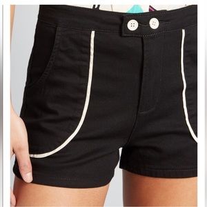ModCloth Black Outlined Delight Shorts